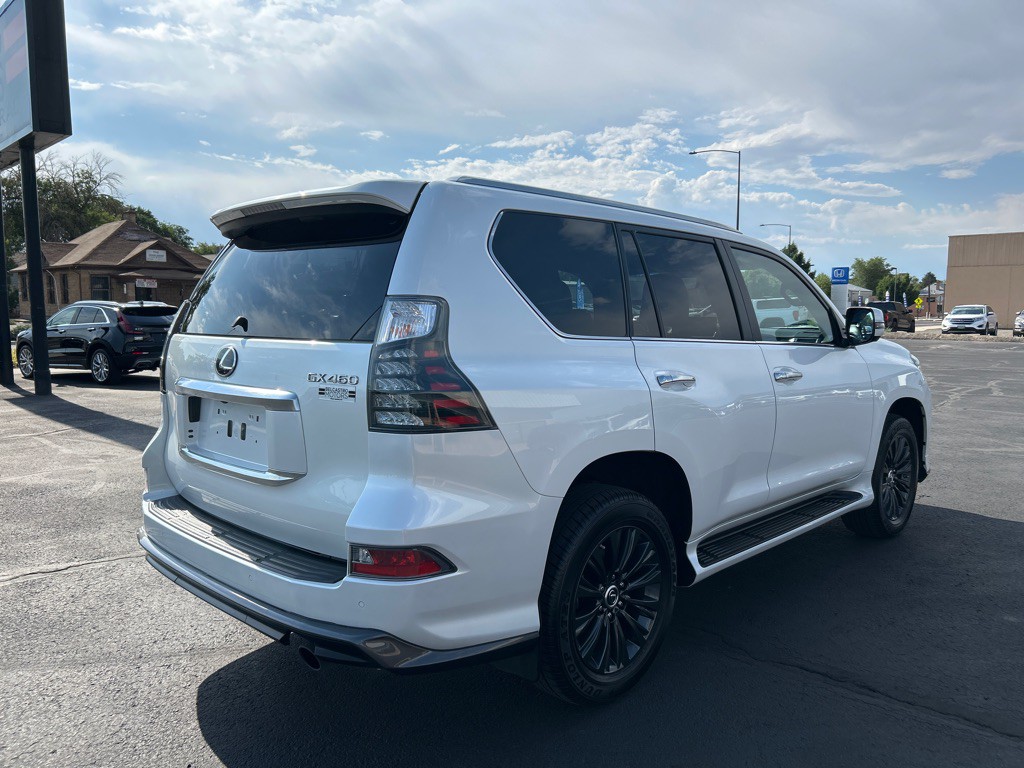 2023 Lexus GX Image 6