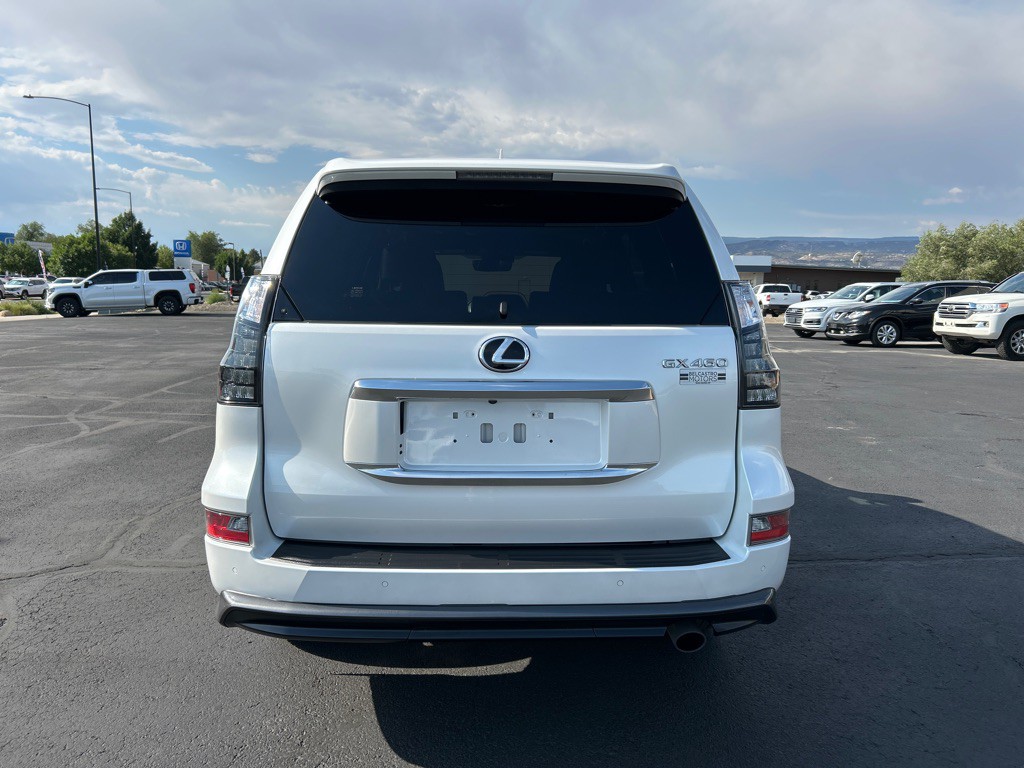 2023 Lexus GX Image 7