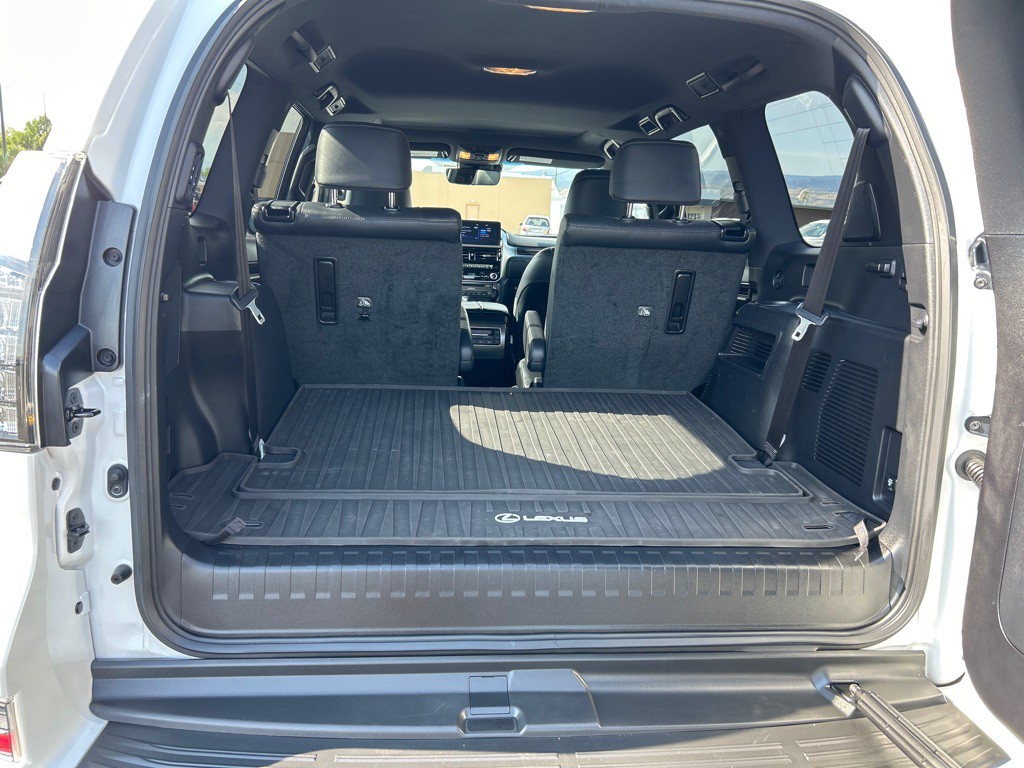 2023 Lexus GX Image 10