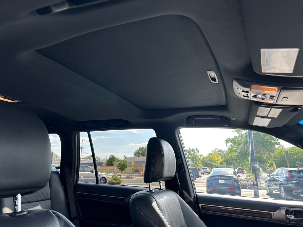 2023 Lexus GX Image 15