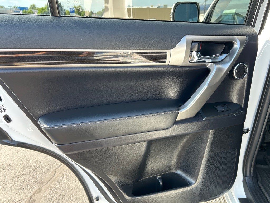 2023 Lexus GX Image 21