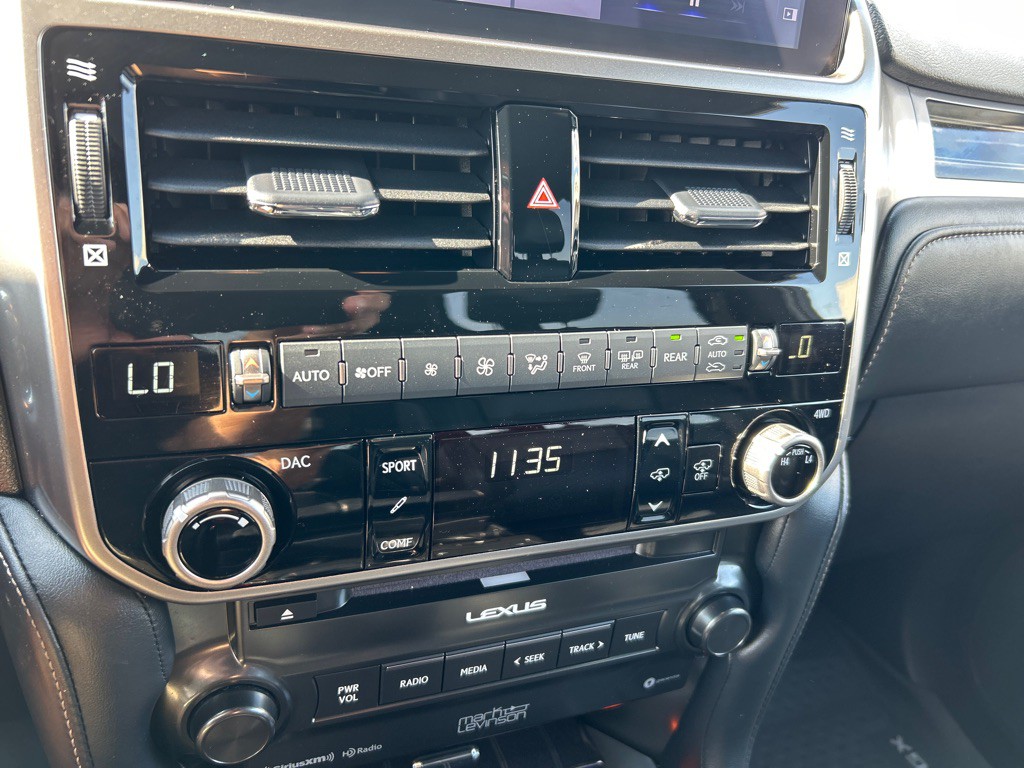 2023 Lexus GX Image 29