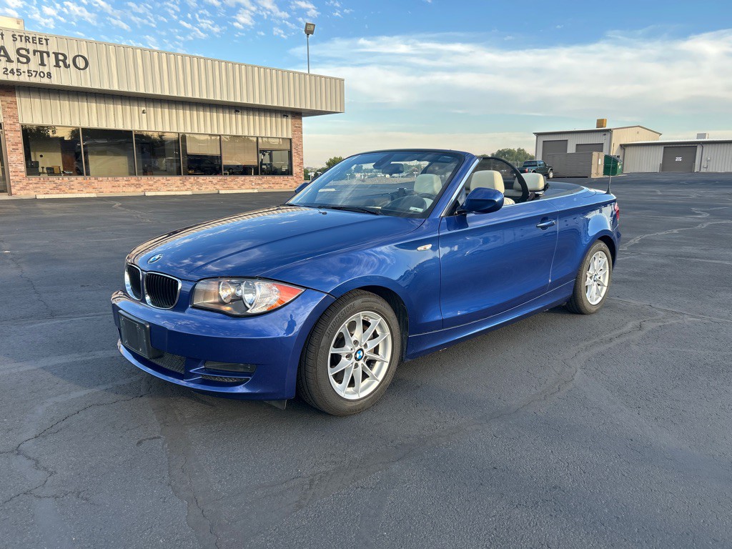 2011 BMW 1 Series Image 2