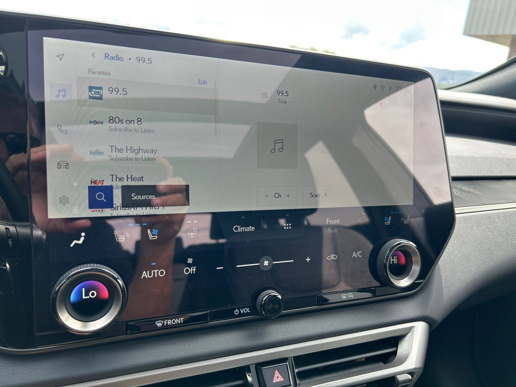2025 Lexus RX Image 29