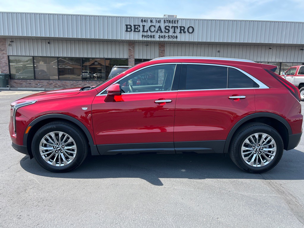 2024 Cadillac XT4 Image 1
