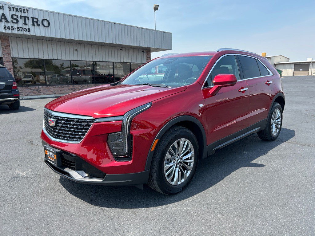 2024 Cadillac XT4 Image 2