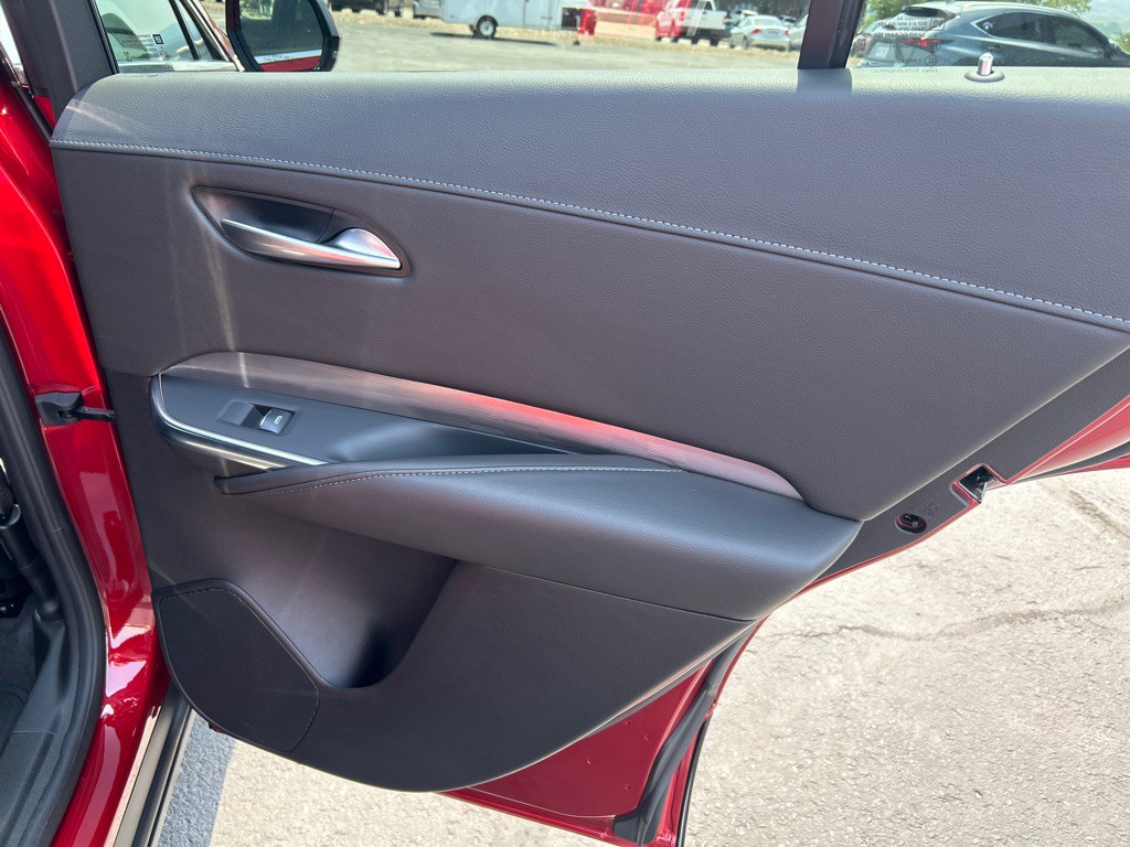 2024 Cadillac XT4 Image 12
