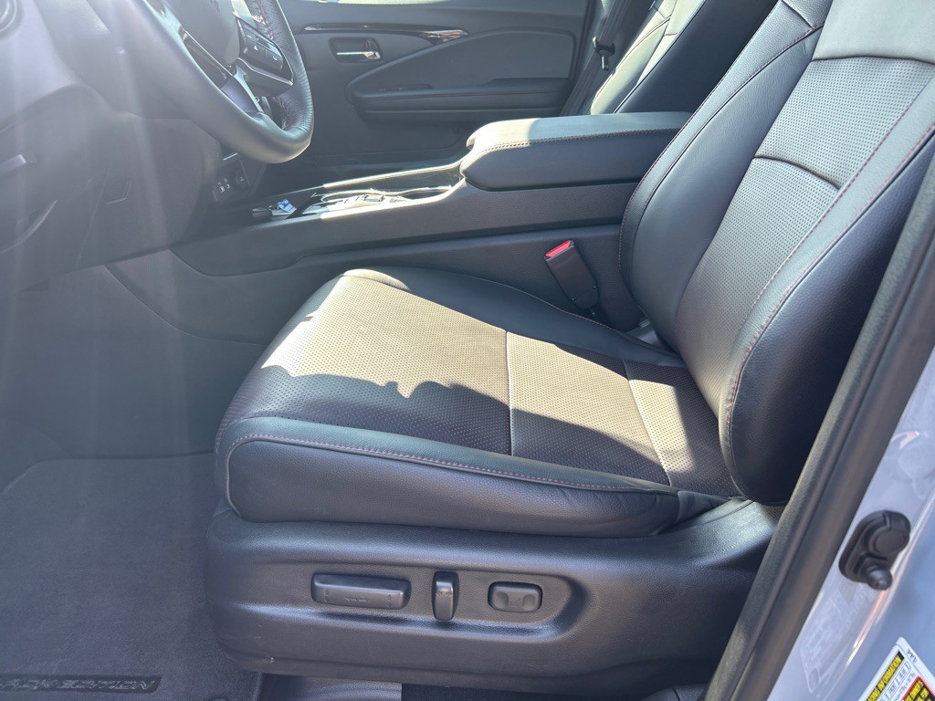 2025 Honda Ridgeline Image 18