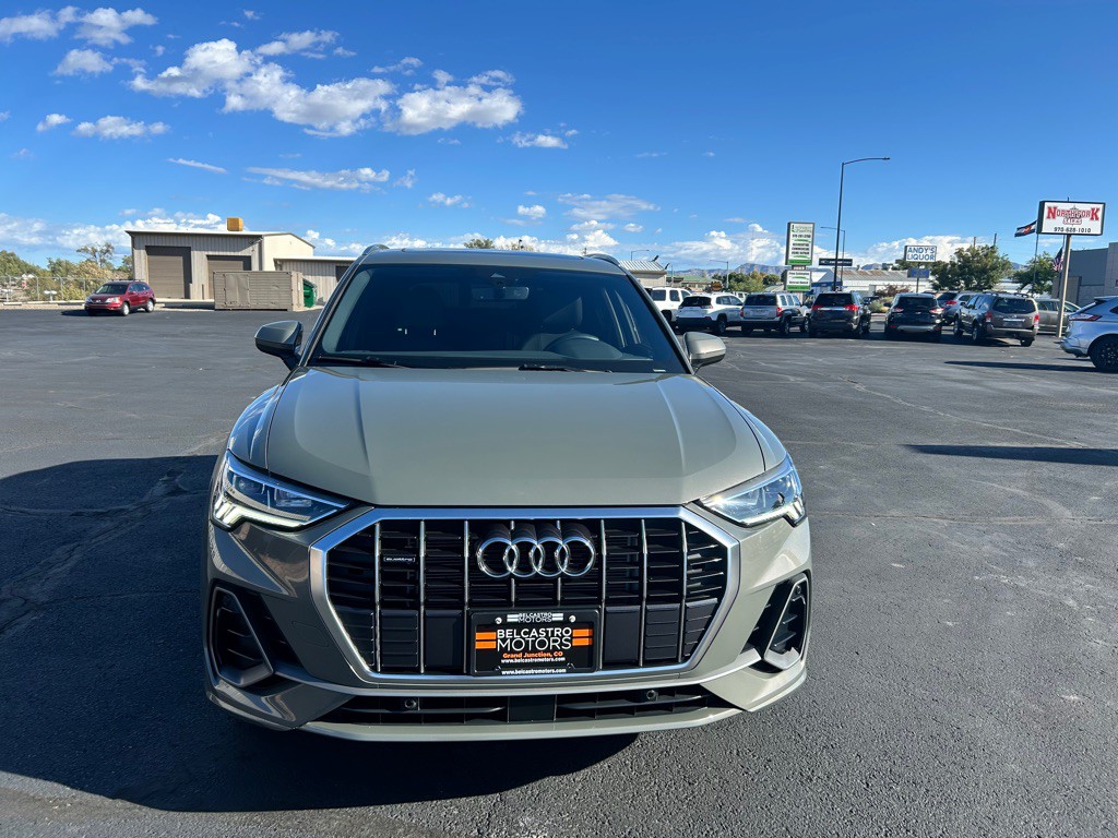 2024 Audi Q3 Image 3
