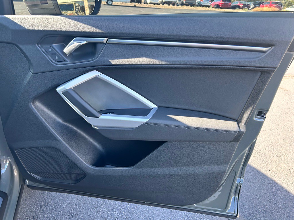 2024 Audi Q3 Image 11