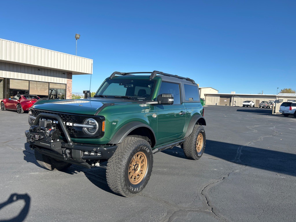 2023 Ford Bronco Image 2