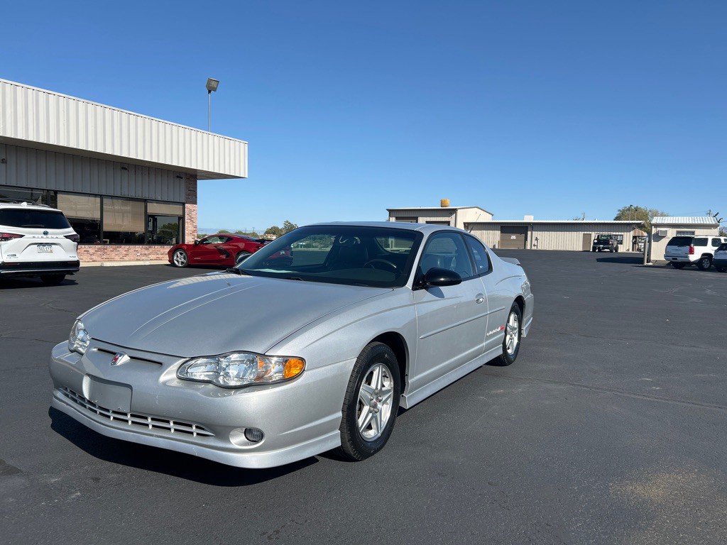 2003 Chevrolet Monte Carlo Image 2