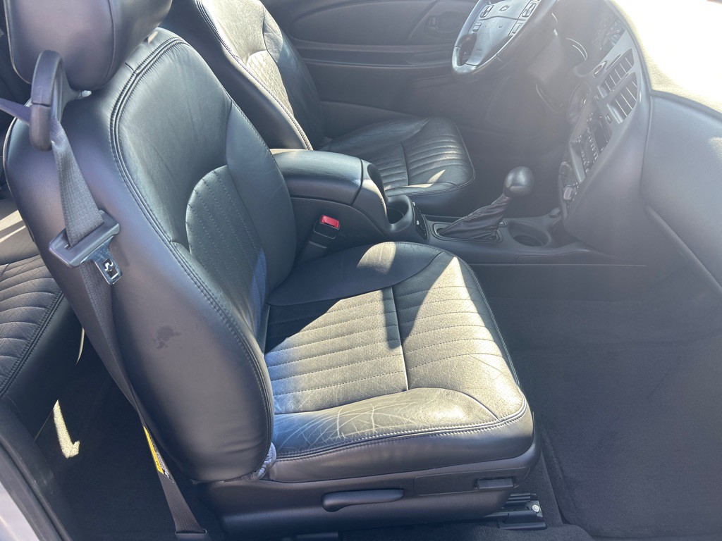 2003 Chevrolet Monte Carlo Image 14