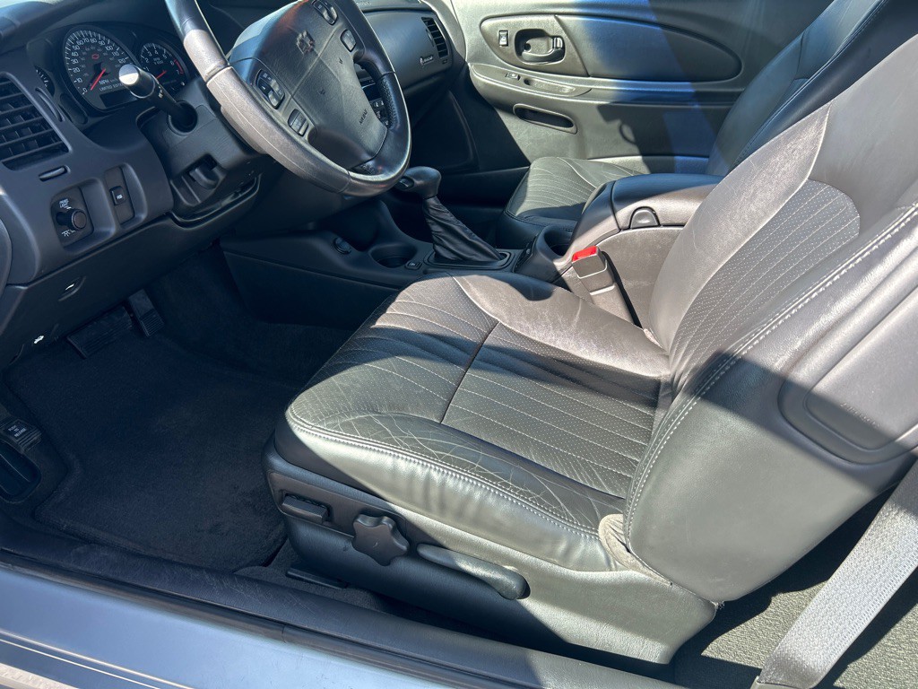 2003 Chevrolet Monte Carlo Image 22