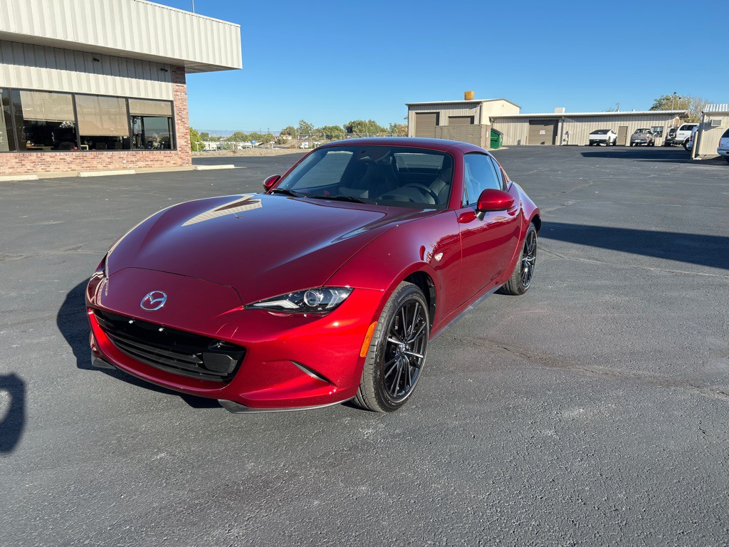2024 Mazda MX-5 Miata Image 2