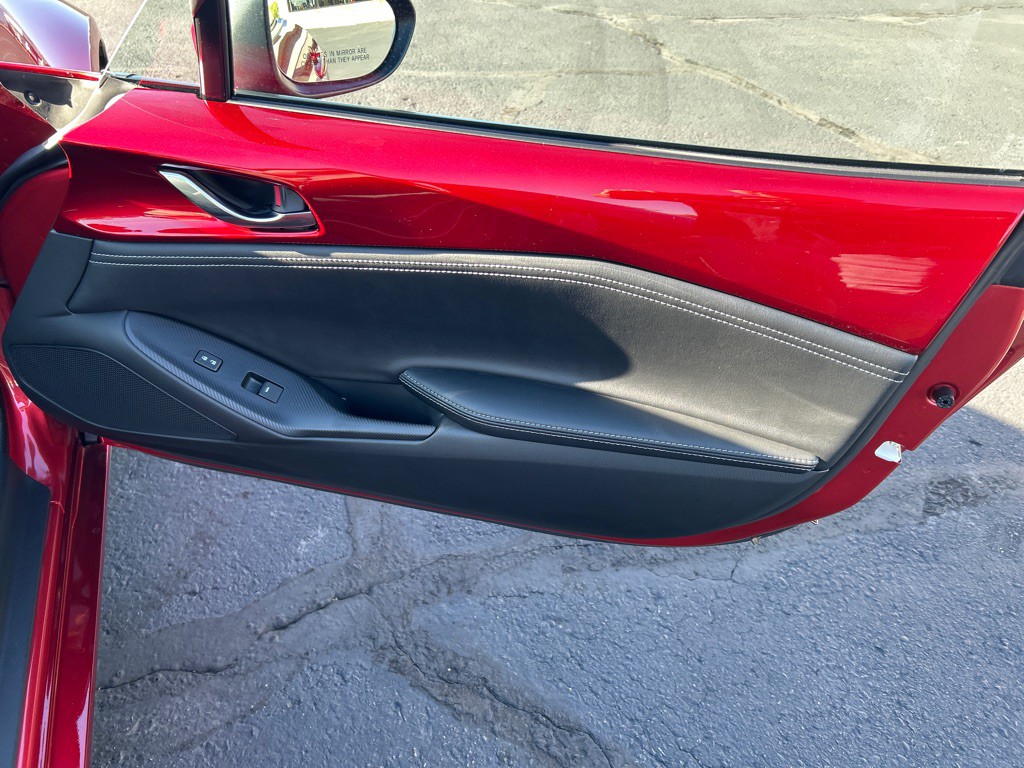 2024 Mazda MX-5 Miata Image 12