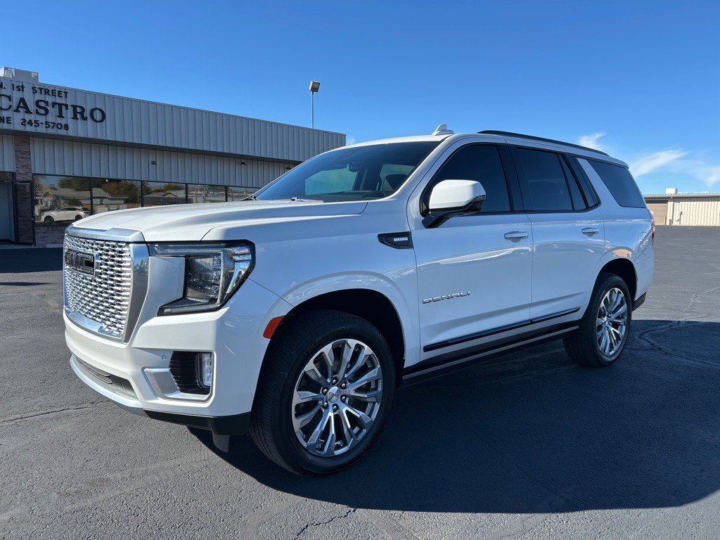 2022 GMC Yukon Image 2