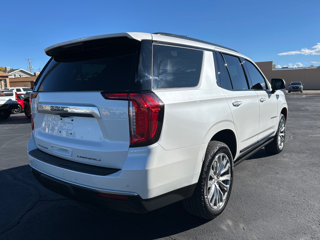 2022 GMC Yukon Image 6