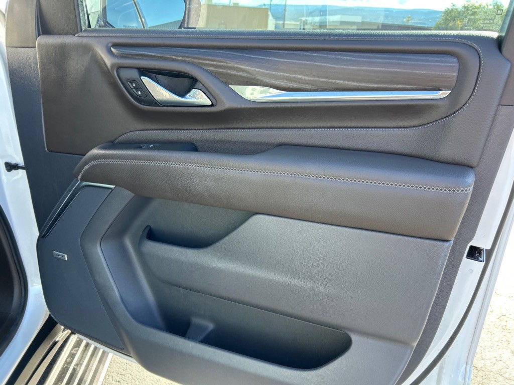 2022 GMC Yukon Image 9