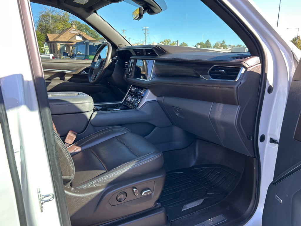 2022 GMC Yukon Image 10