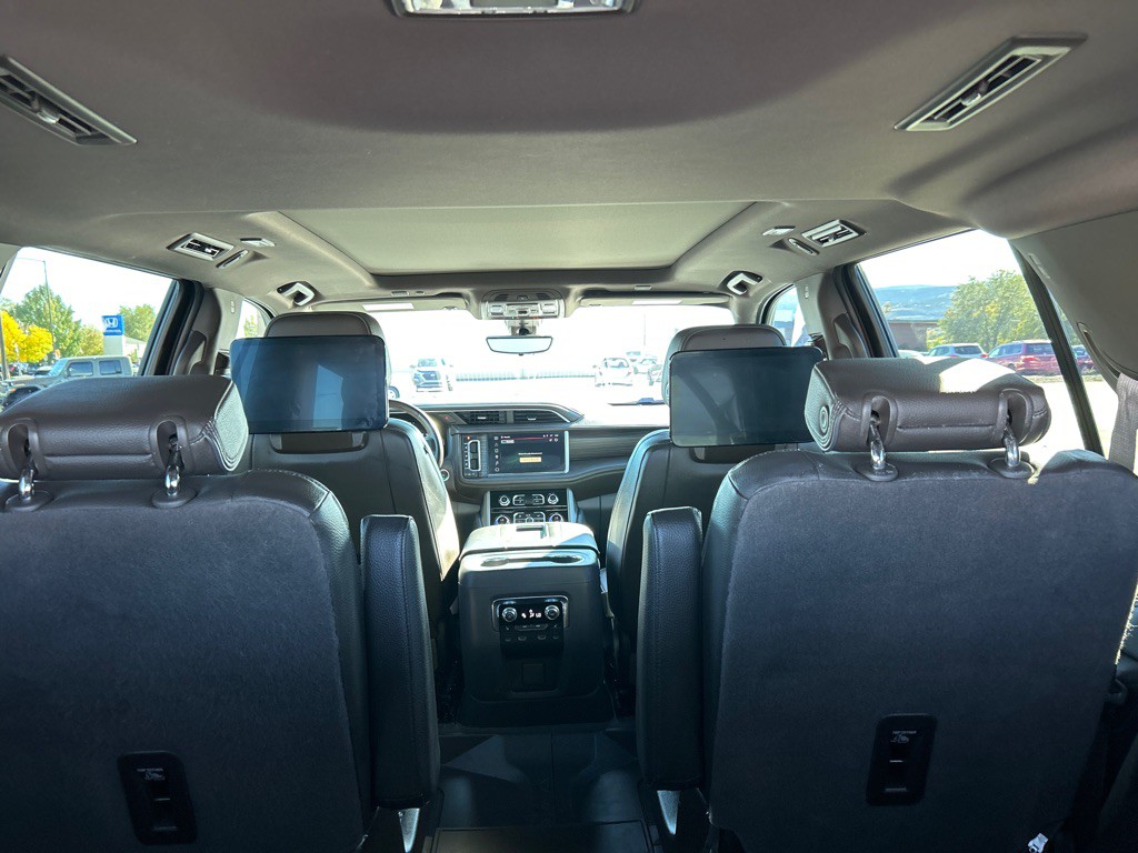 2022 GMC Yukon Image 18