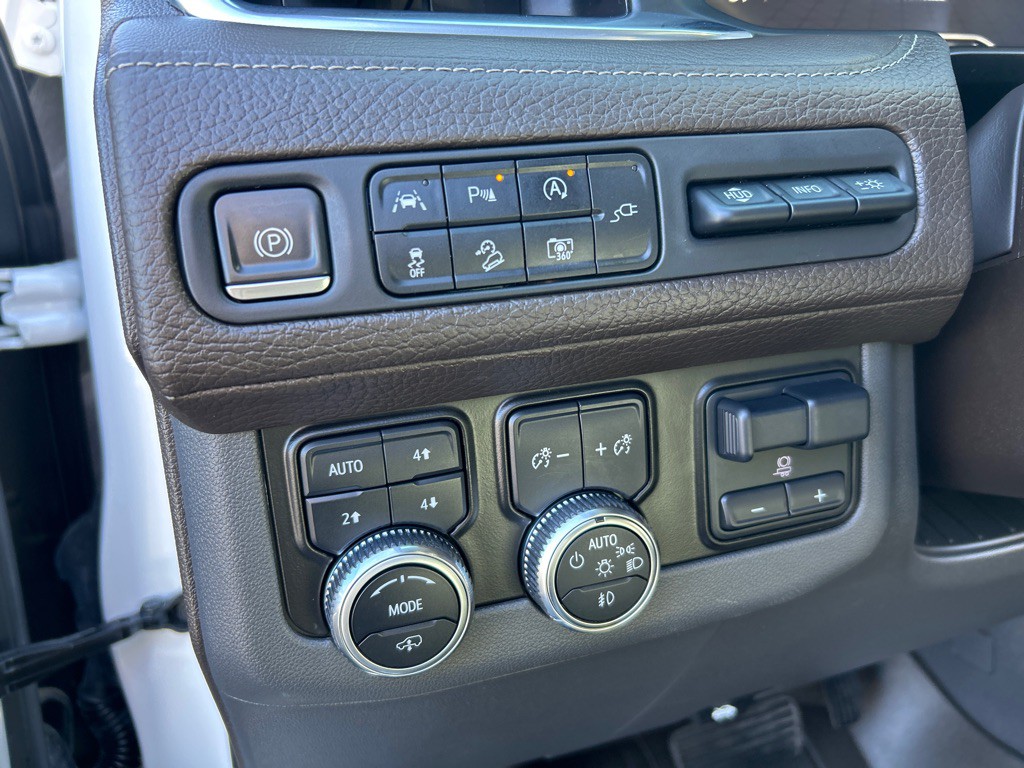 2022 GMC Yukon Image 22