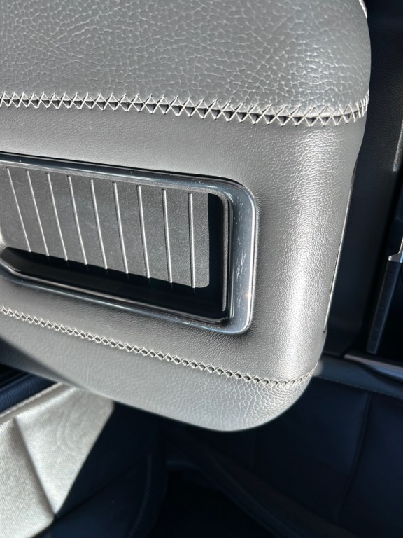 2022 GMC Yukon Image 28