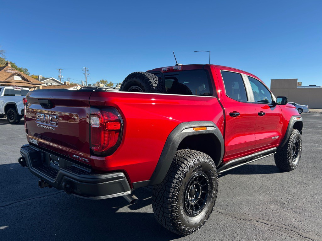 2025 GMC Canyon Image 6