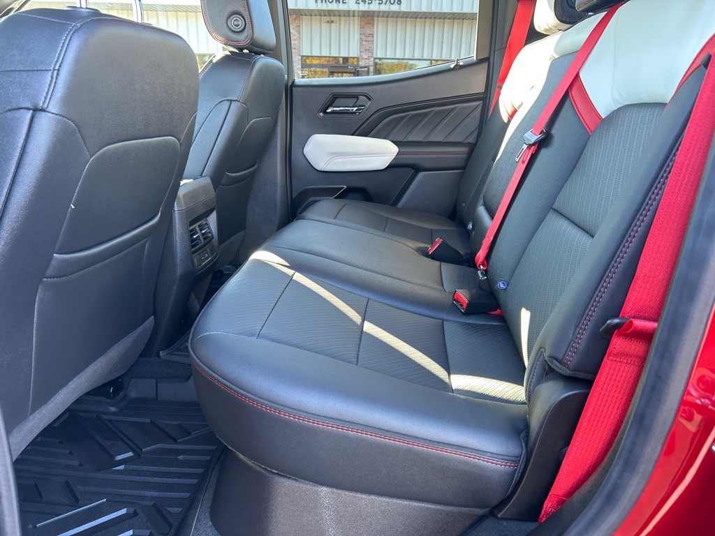 2025 GMC Canyon Image 20
