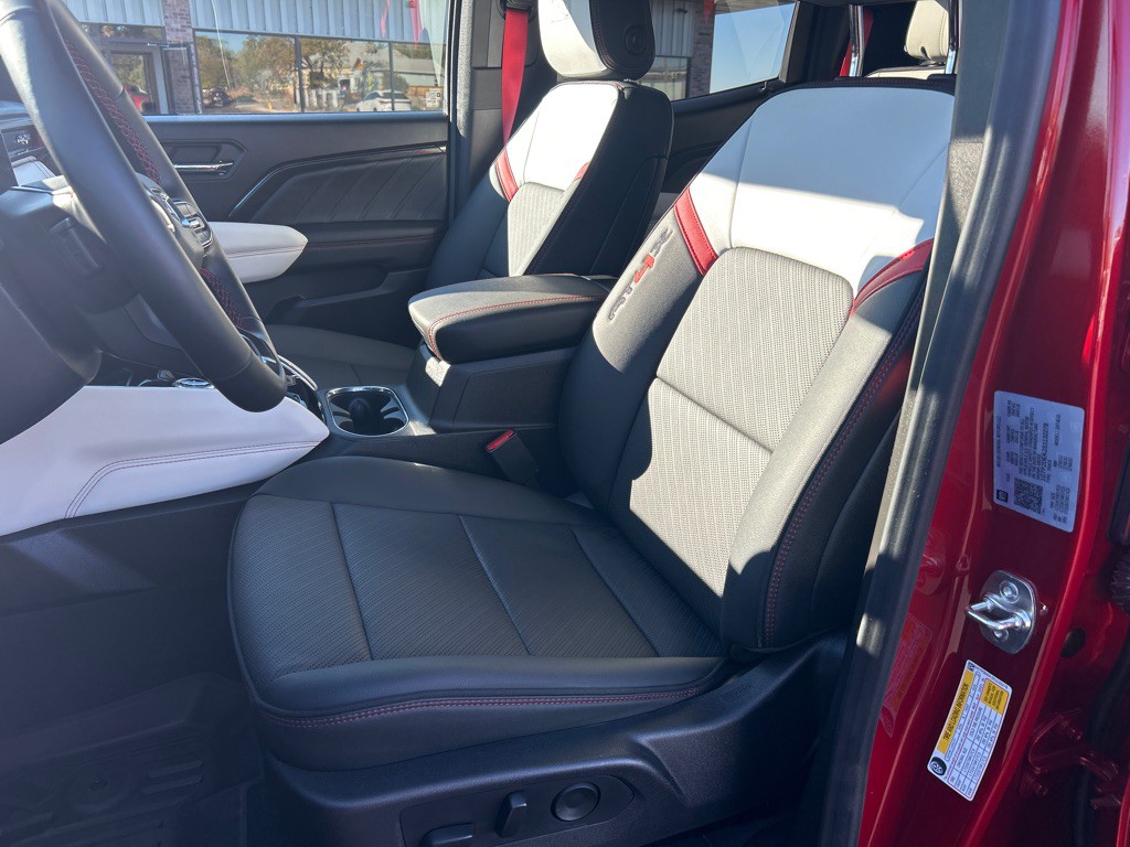 2025 GMC Canyon Image 22