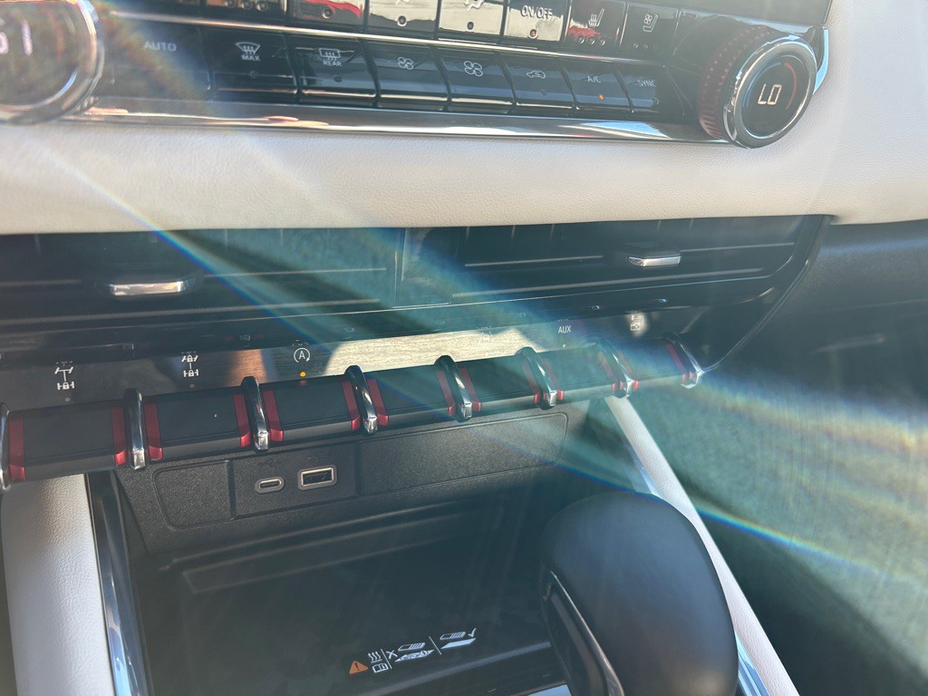 2025 GMC Canyon Image 27