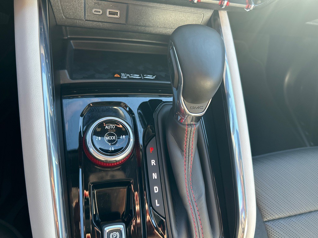 2025 GMC Canyon Image 28