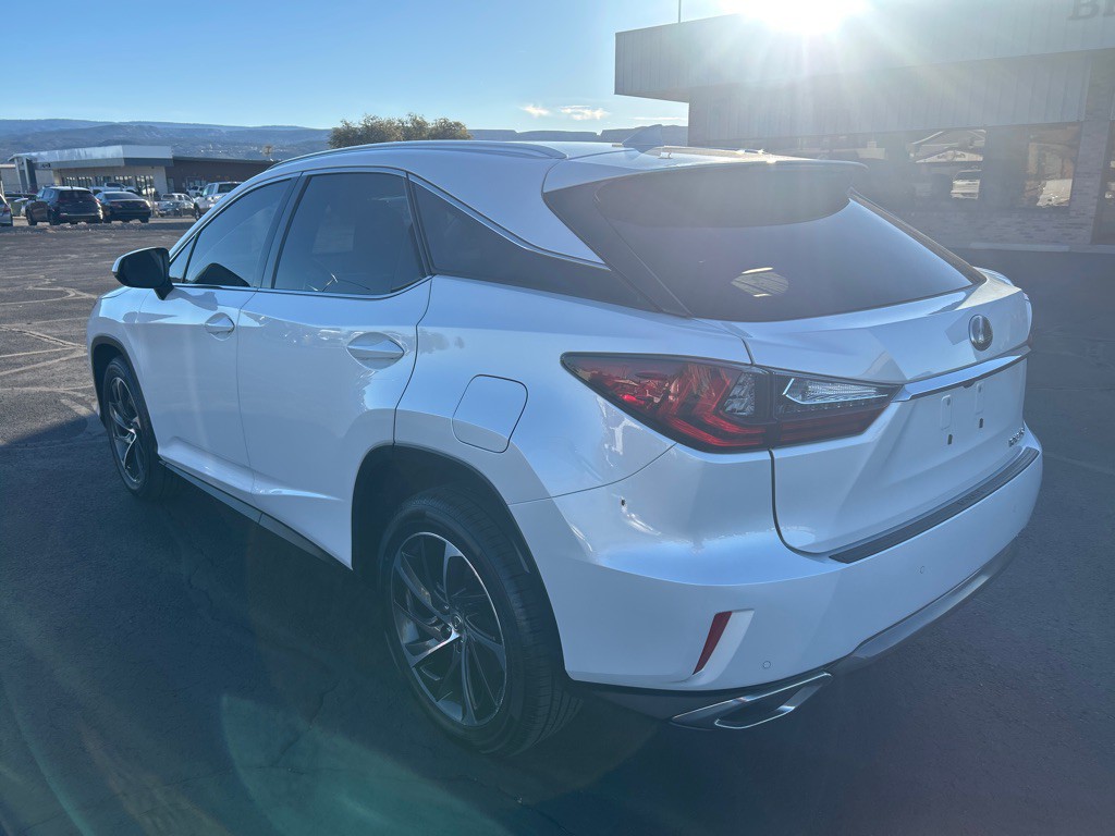 2017 Lexus RX Image 8