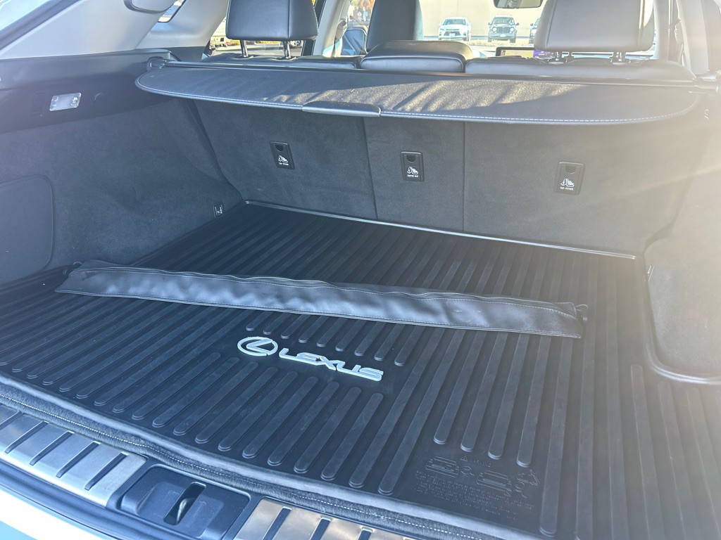 2017 Lexus RX Image 10