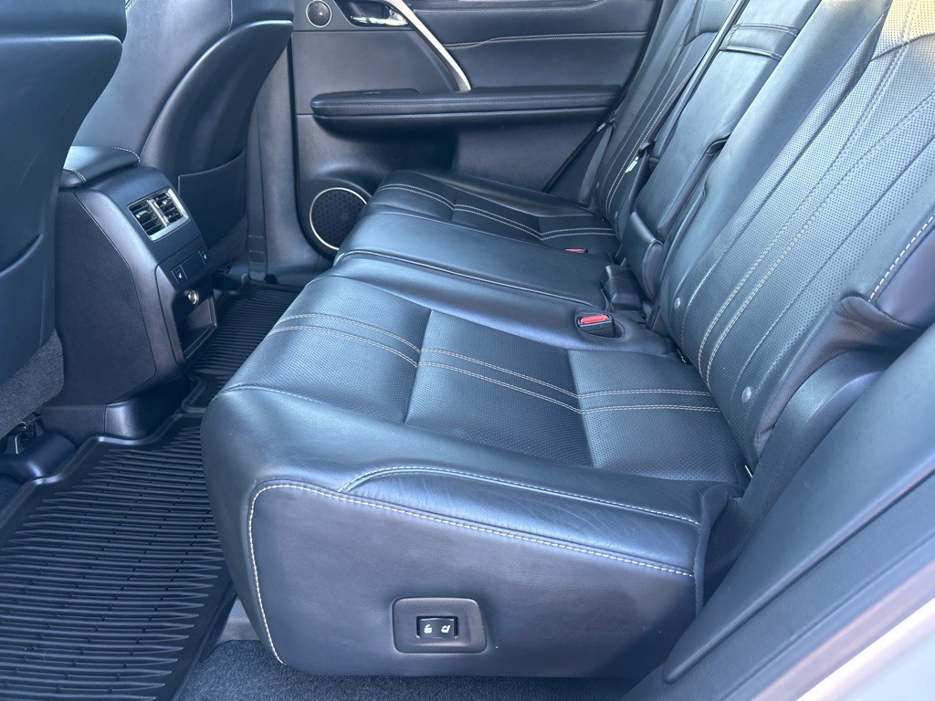 2017 Lexus RX Image 23