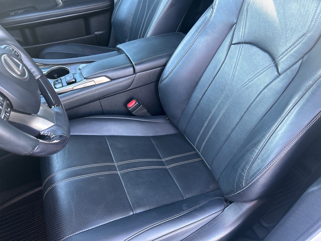 2017 Lexus RX Image 26