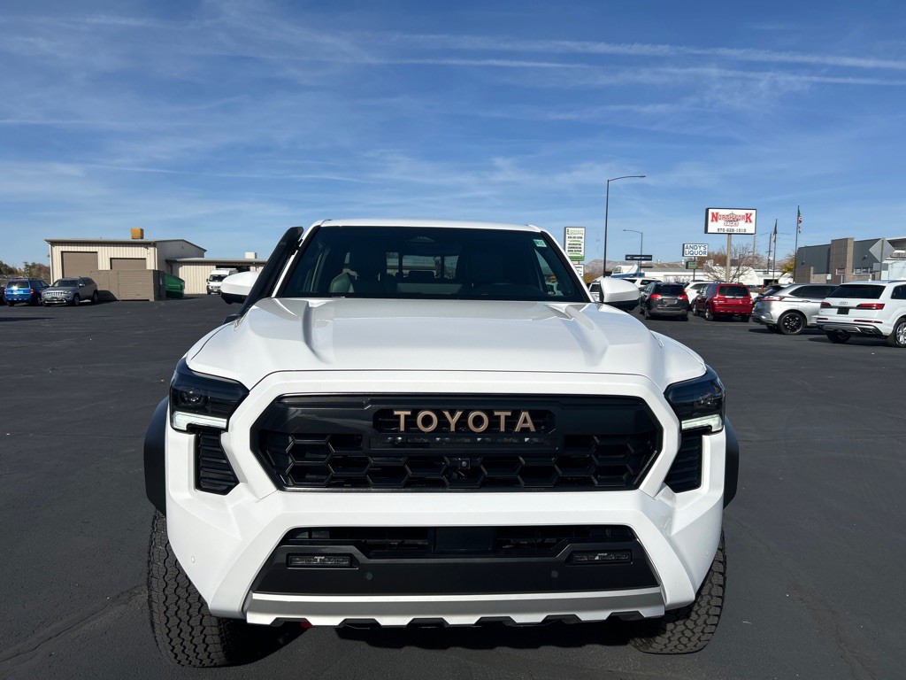 2025 Toyota Tacoma Image 3