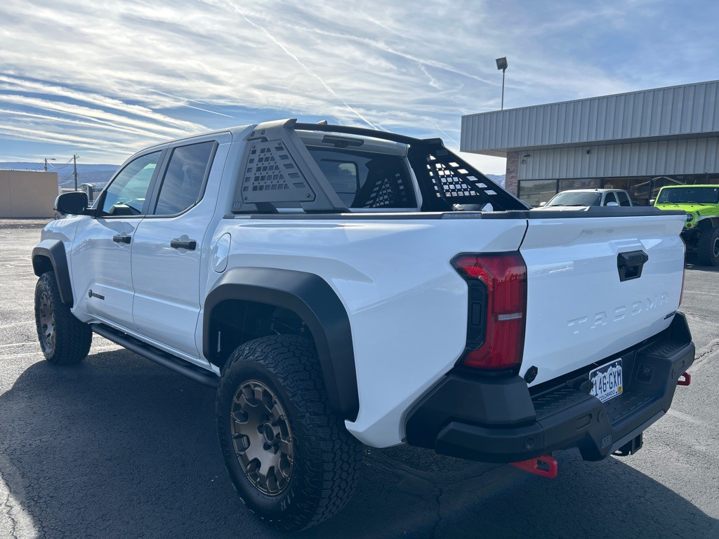 2025 Toyota Tacoma Image 8