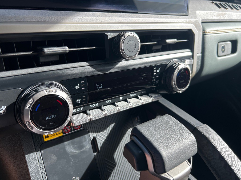 2025 Toyota Tacoma Image 27