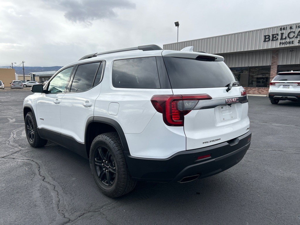 2020 GMC Acadia Image 8