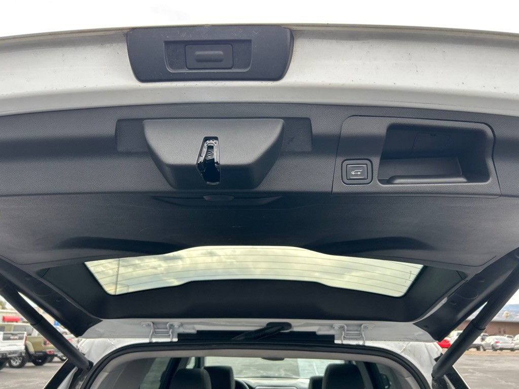 2020 GMC Acadia Image 9