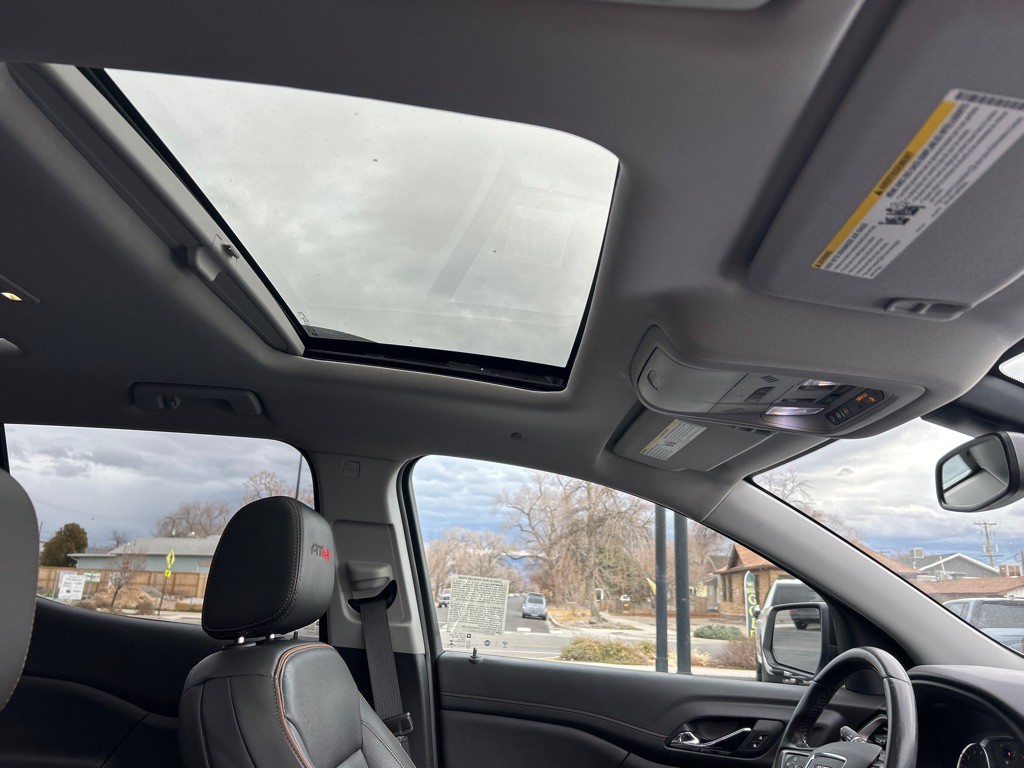 2020 GMC Acadia Image 15