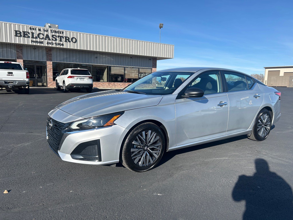 2024 Nissan Altima Image 2