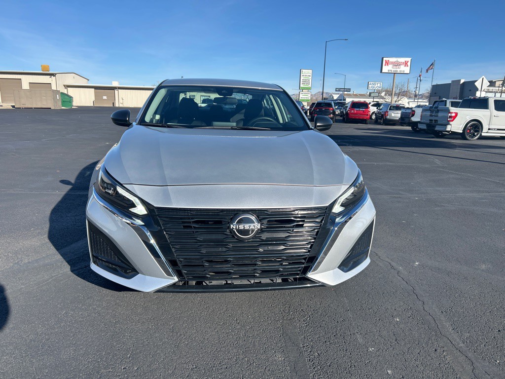 2024 Nissan Altima Image 3