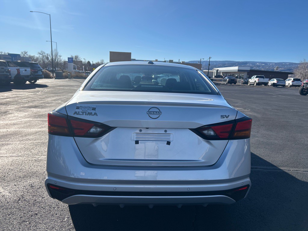2024 Nissan Altima Image 7