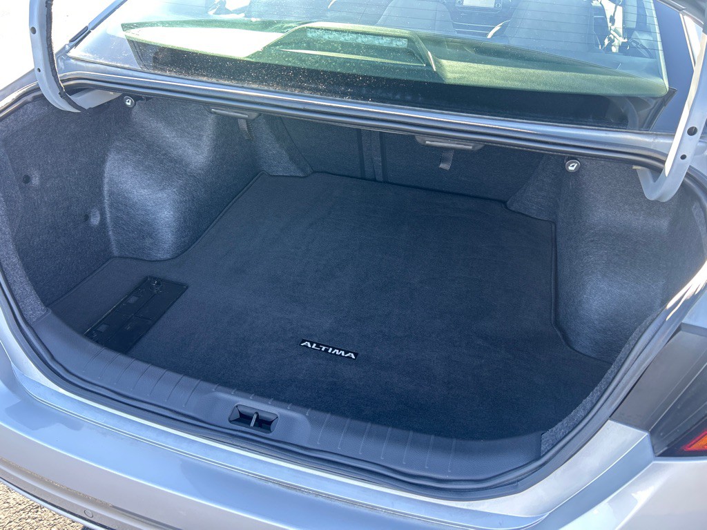 2024 Nissan Altima Image 15