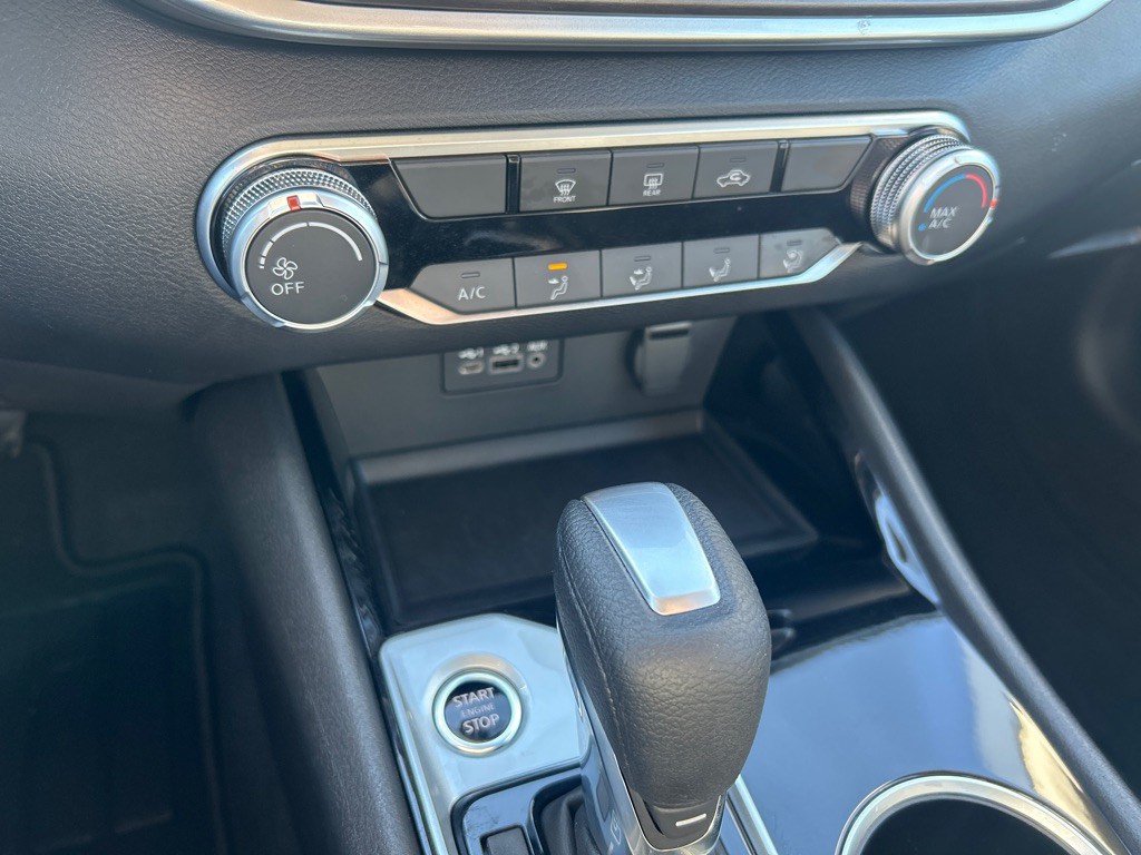2024 Nissan Altima Image 25