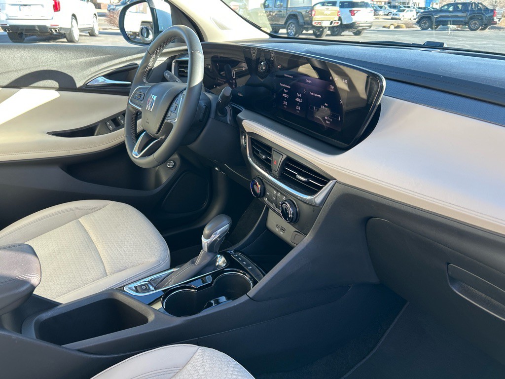 2024 Buick Enclave Image 15