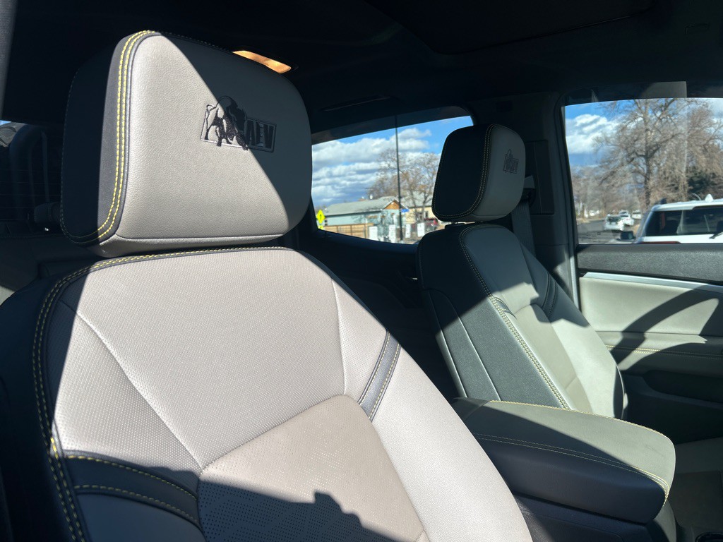 2025 Chevrolet Colorado Image 13