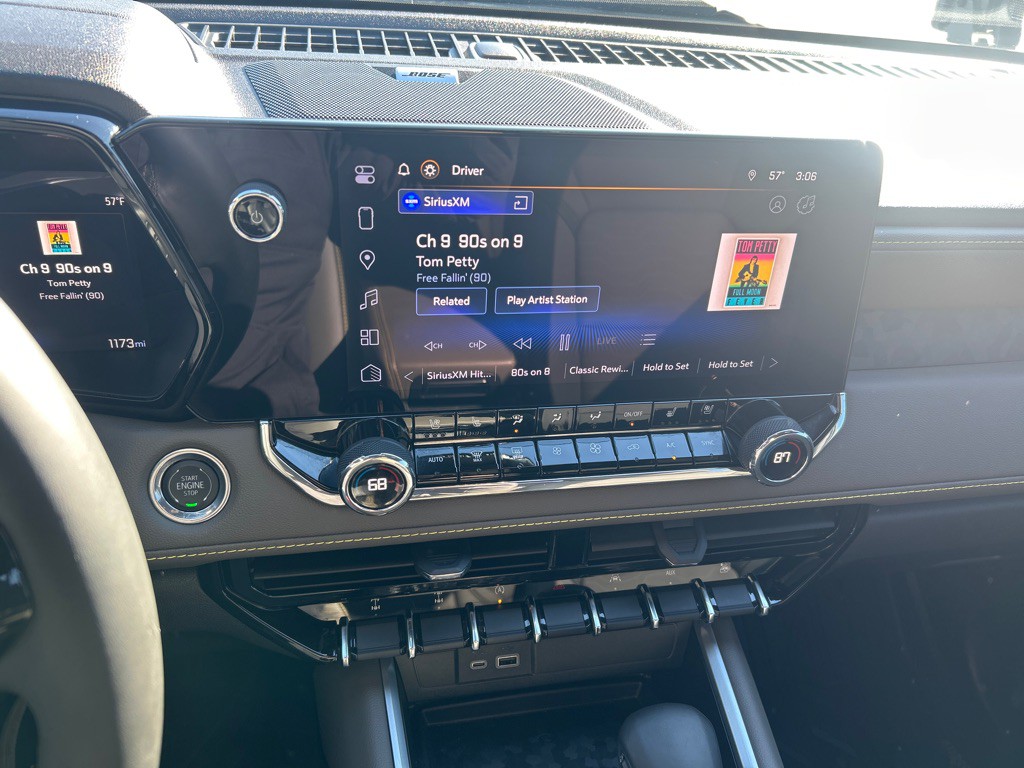 2025 Chevrolet Colorado Image 25